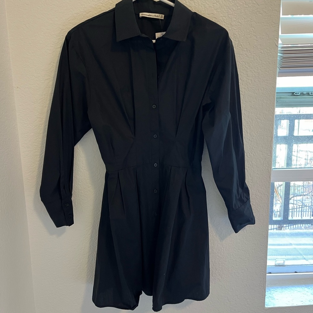 Black Abercrombie & Fitch dress